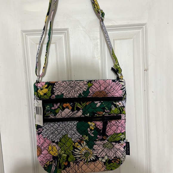 Vera Bradley Triple Zip Hipster bag New - Picture 4 of 5